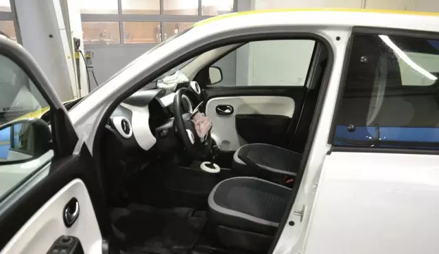 RENAULT Twingo 
