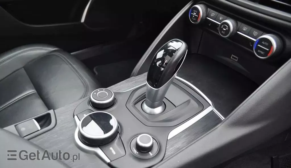 ALFA ROMEO Giulia 2.0 Turbo (280 KM) AWD Automatic