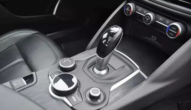 ALFA ROMEO Giulia 2.0 Turbo (280 KM) AWD Automatic