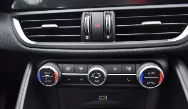 ALFA ROMEO Giulia 2.0 Turbo (280 KM) AWD Automatic