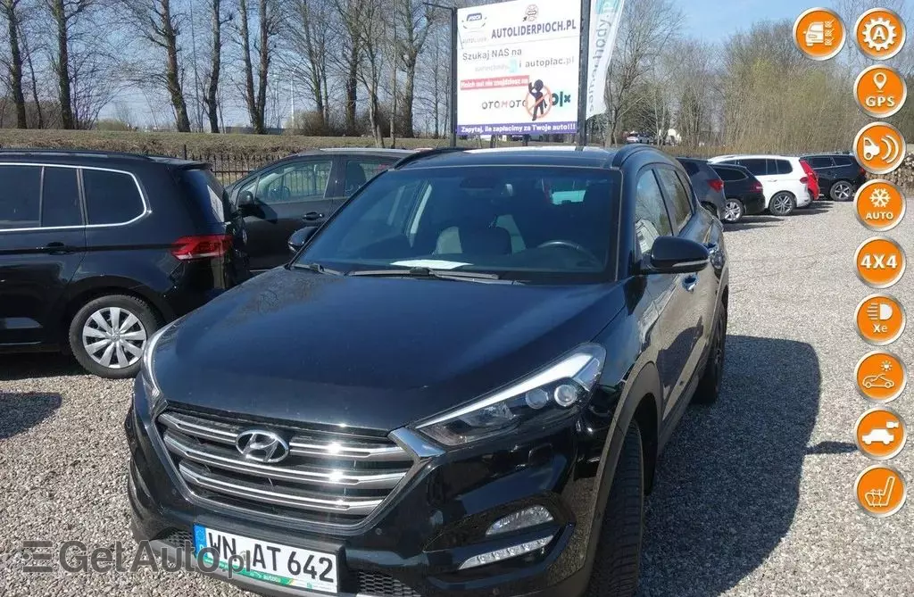 HYUNDAI Tucson 