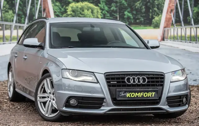 AUDI A4 