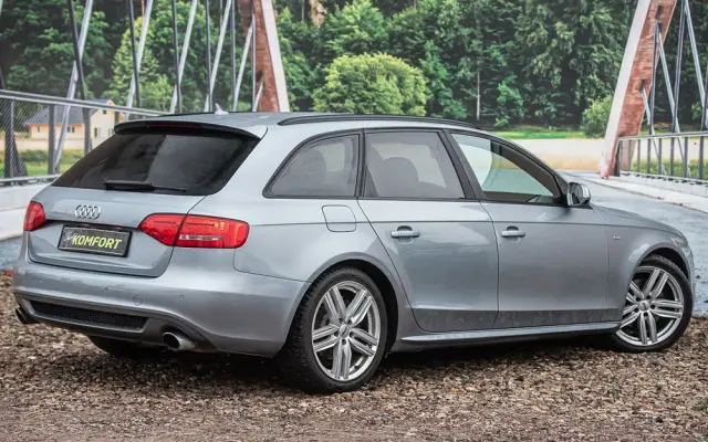 AUDI A4 