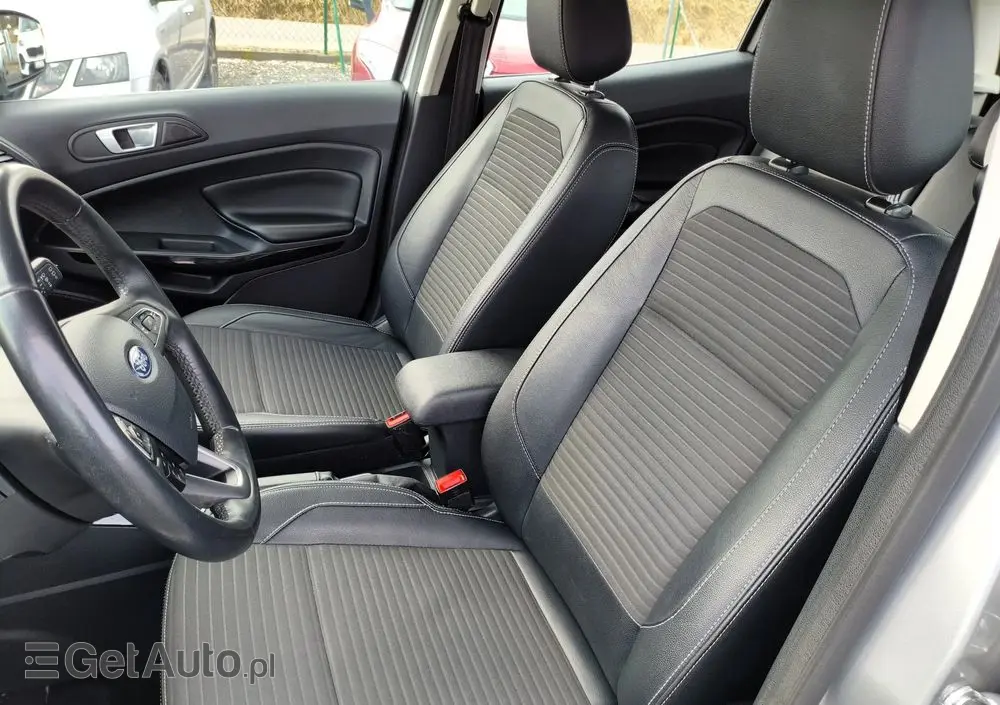 FORD EcoSport 1.0 EcoBoost TITANIUM