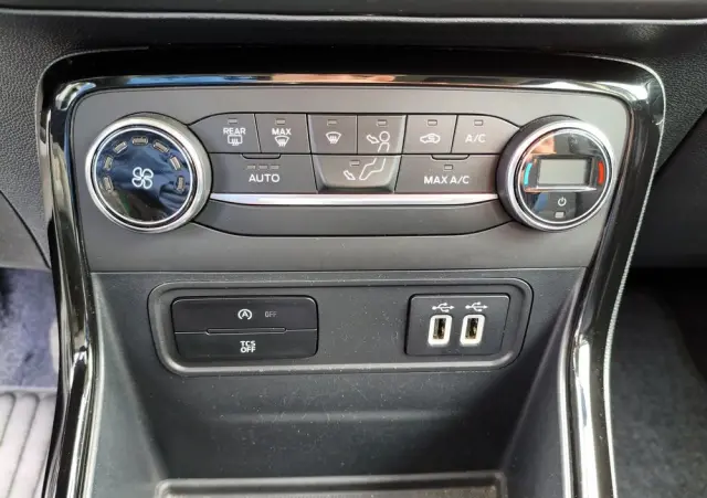 FORD EcoSport 1.0 EcoBoost TITANIUM