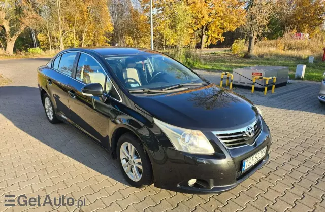 TOYOTA Avensis 