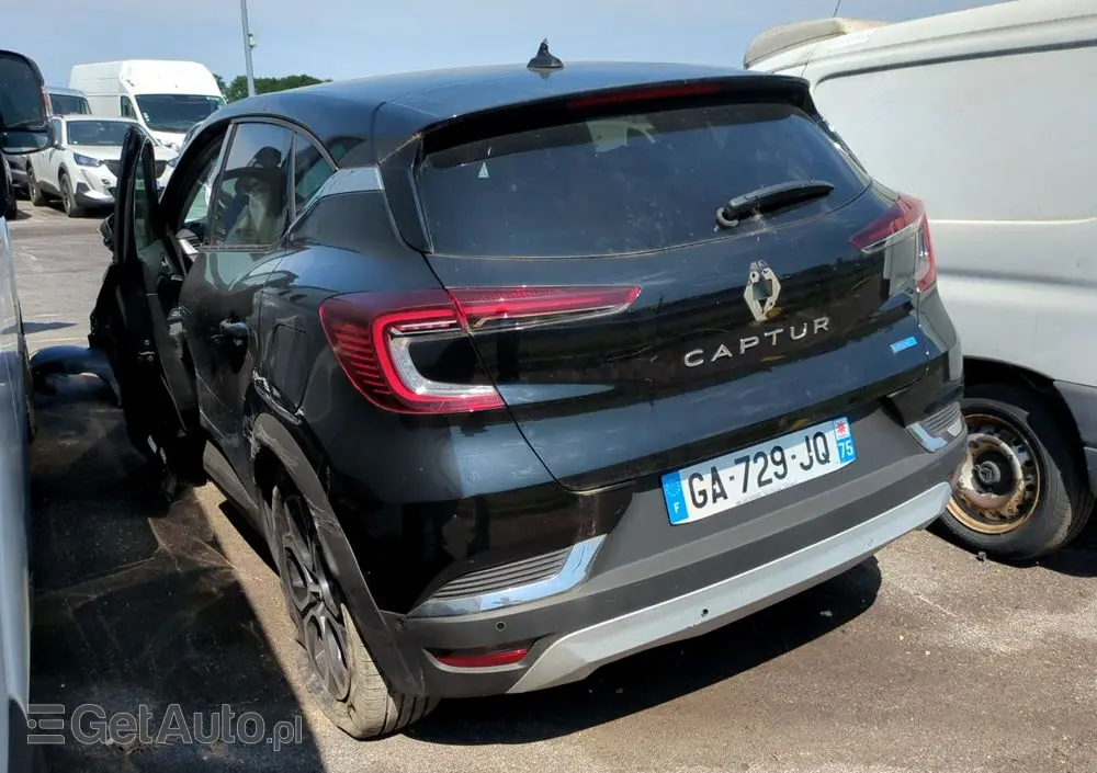 RENAULT Captur 1.6 E-TECH Plug-In Intens