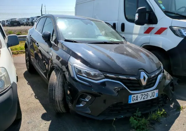 RENAULT Captur 1.6 E-TECH Plug-In Intens