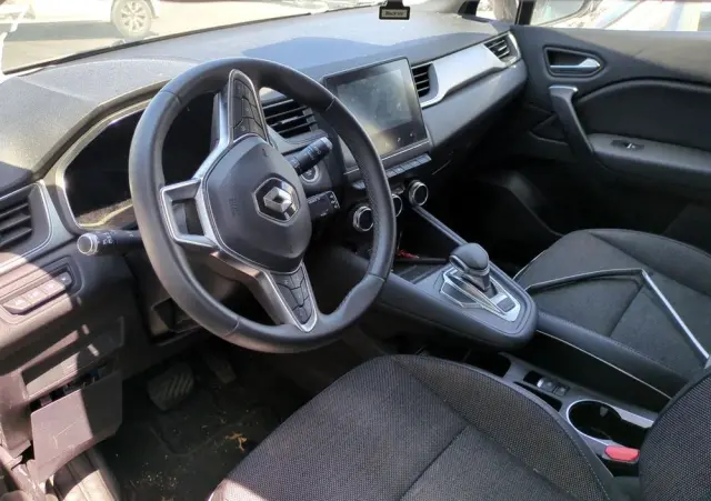 RENAULT Captur 1.6 E-TECH Plug-In Intens