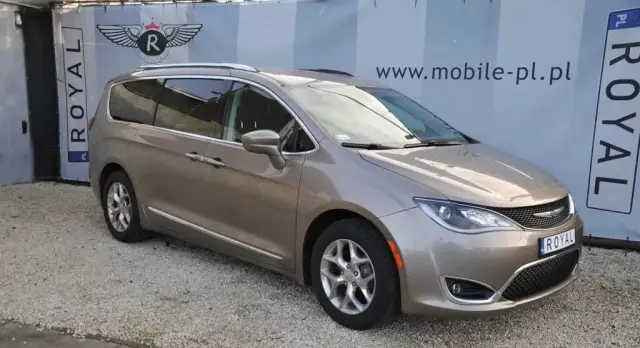 CHRYSLER Pacifica 