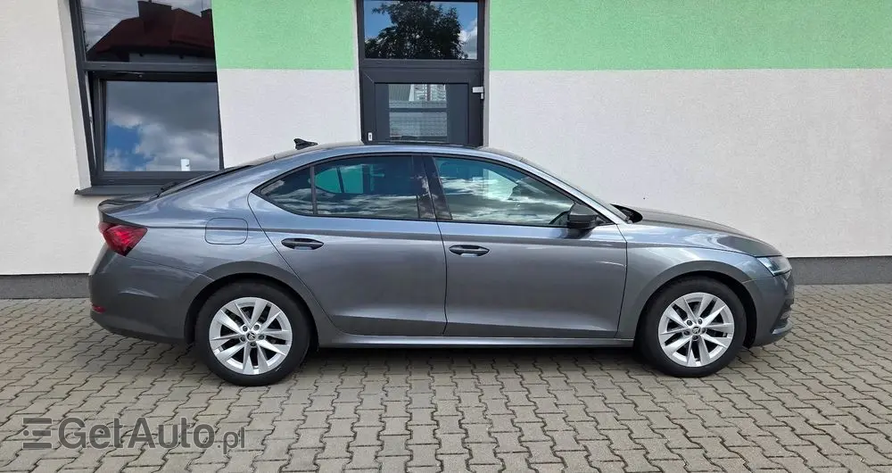 SKODA Octavia 1.0 TSI e-Tec Ambition DSG