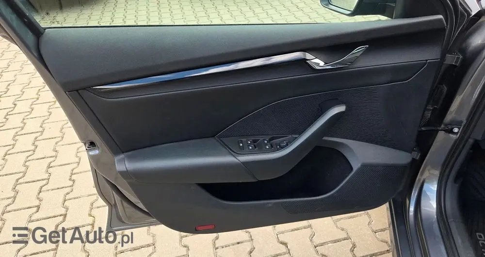 SKODA Octavia 1.0 TSI e-Tec Ambition DSG