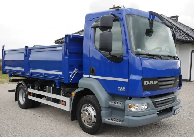 DAF LF 55.220 WYWROTKA 3-STRONNA,DMC 15000KG NISKI PRZEBIEG, STAN IDEALNY 