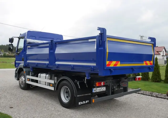 DAF LF 55.220 WYWROTKA 3-STRONNA,DMC 15000KG NISKI PRZEBIEG, STAN IDEALNY 