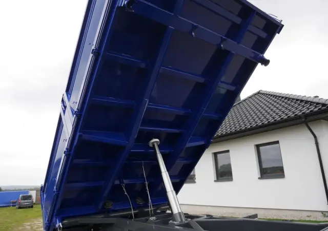 DAF LF 55.220 WYWROTKA 3-STRONNA,DMC 15000KG NISKI PRZEBIEG, STAN IDEALNY 