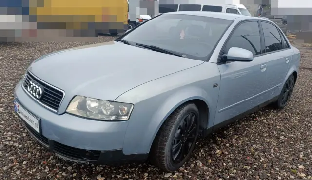 AUDI A4 