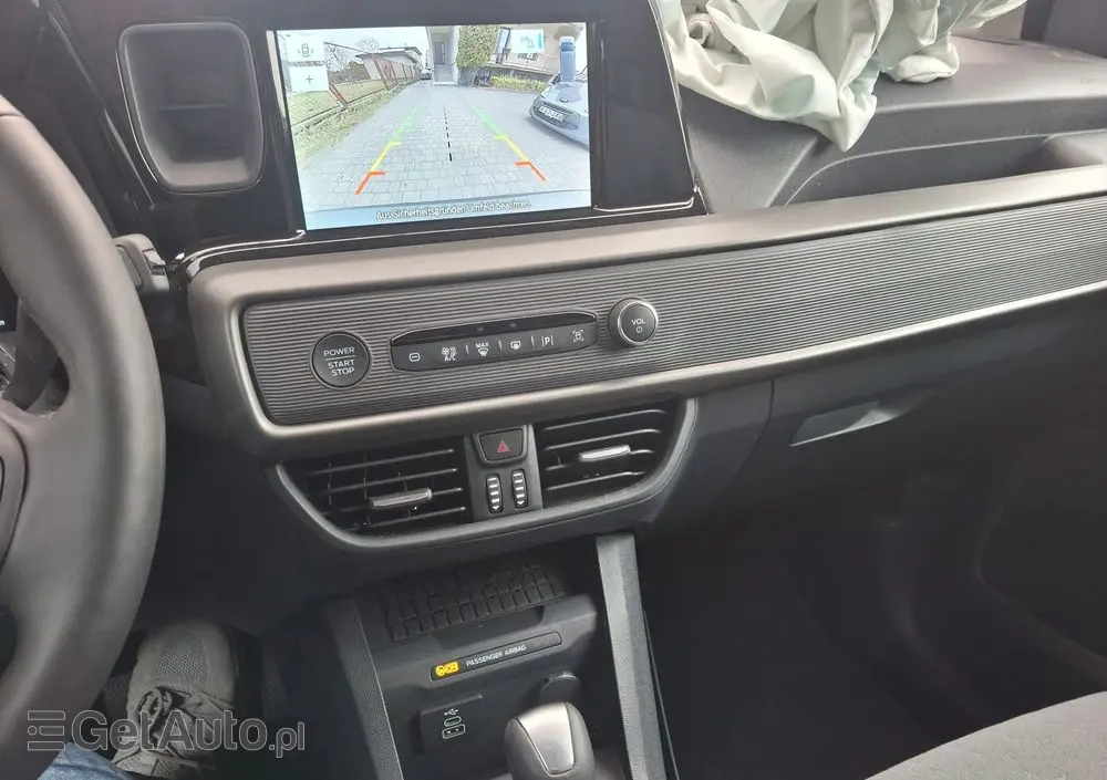 FORD Tourneo Courier 1.0 EcoBoost ACTIVE