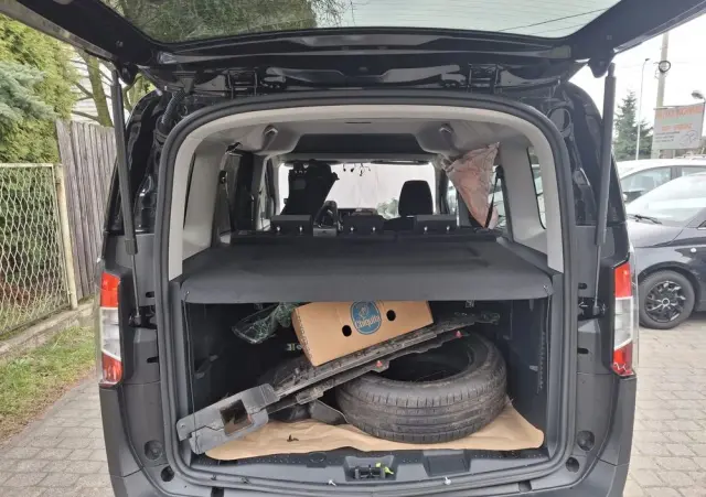 FORD Tourneo Courier 1.0 EcoBoost ACTIVE