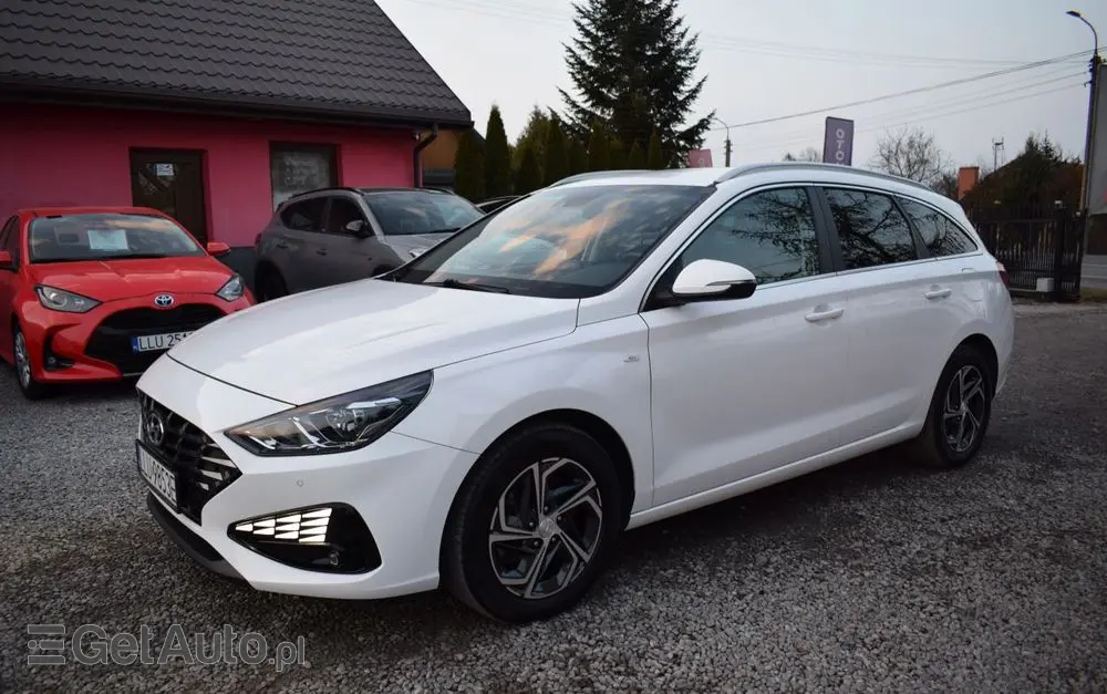 HYUNDAI I30 1.5 T-GDI 48V-Hybrid DCT Prime