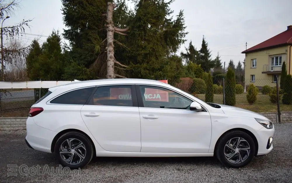 HYUNDAI I30 1.5 T-GDI 48V-Hybrid DCT Prime