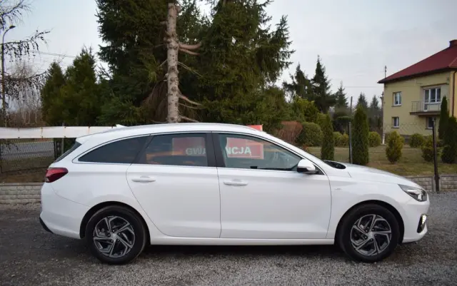 HYUNDAI I30 1.5 T-GDI 48V-Hybrid DCT Prime