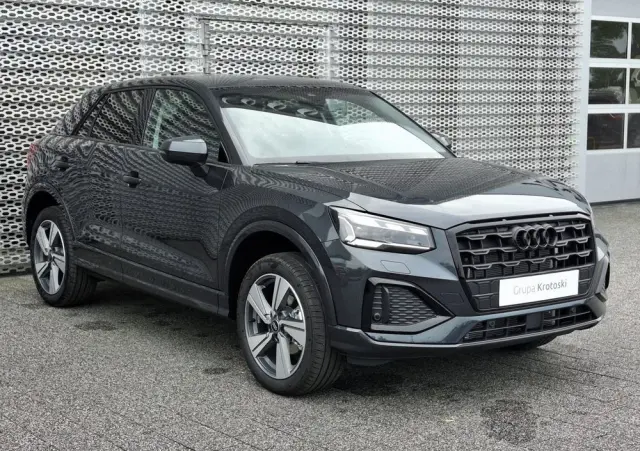 AUDI Q2 