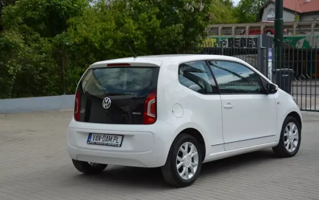 VOLKSWAGEN Up! (BlueMotion Technology) move