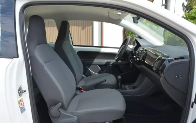 VOLKSWAGEN Up! (BlueMotion Technology) move