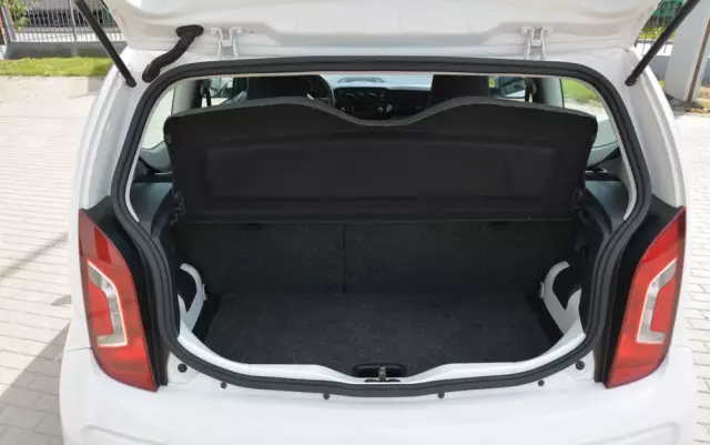 VOLKSWAGEN Up! (BlueMotion Technology) move