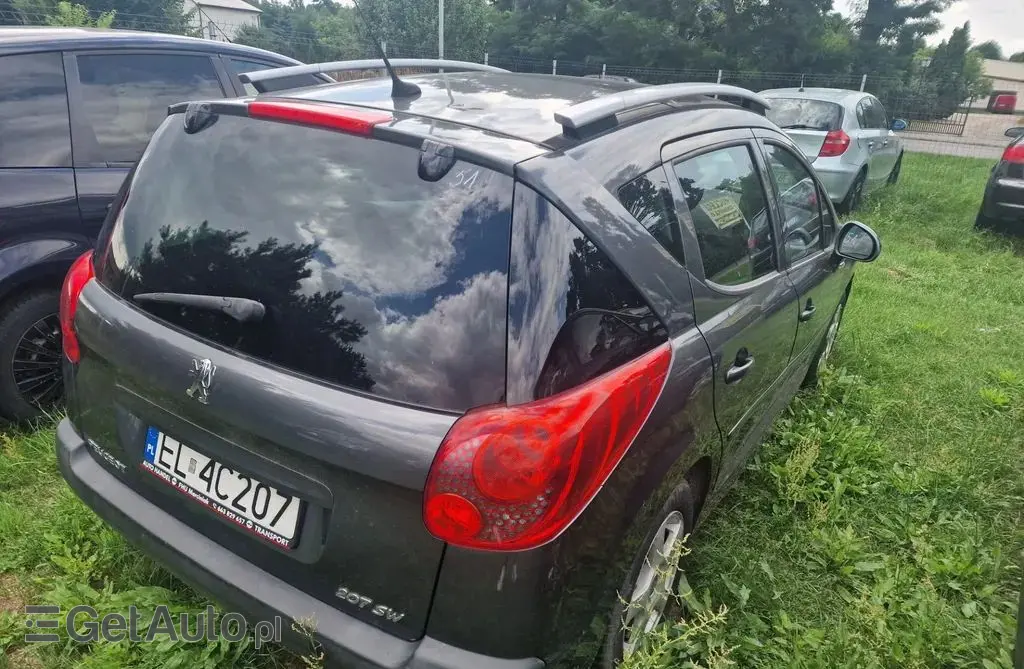 PEUGEOT 207 