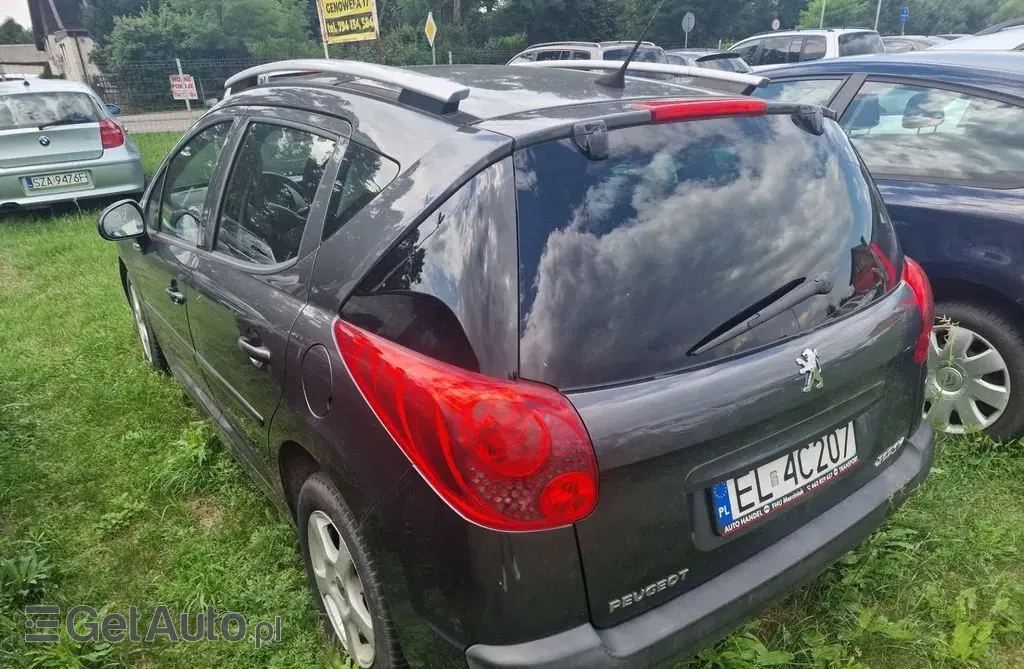 PEUGEOT 207 