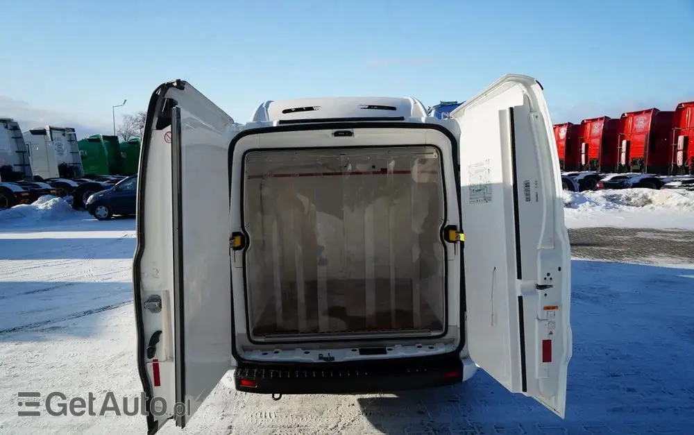 FORD TRANSIT / CHŁODNIA /  TRZY  ZABUDOWY IZOTERMICZNE / TRIO TEMPERATURA  / SPROWADZONY 