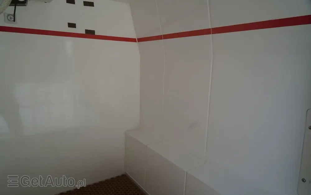 FORD TRANSIT / CHŁODNIA /  TRZY  ZABUDOWY IZOTERMICZNE / TRIO TEMPERATURA  / SPROWADZONY 