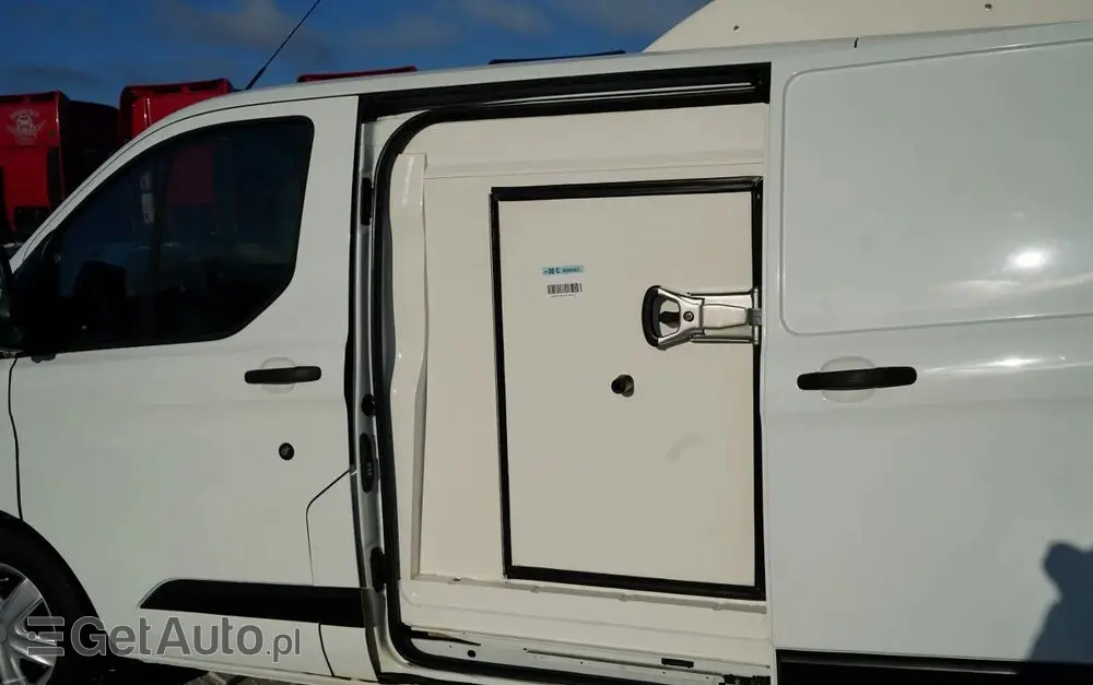FORD TRANSIT / CHŁODNIA /  TRZY  ZABUDOWY IZOTERMICZNE / TRIO TEMPERATURA  / SPROWADZONY 