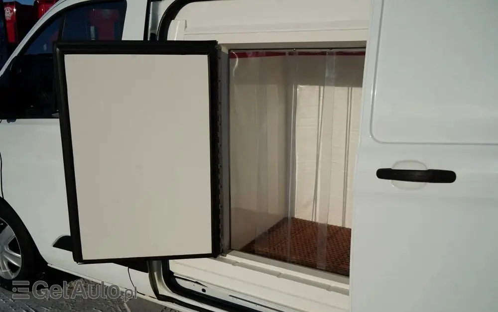 FORD TRANSIT / CHŁODNIA /  TRZY  ZABUDOWY IZOTERMICZNE / TRIO TEMPERATURA  / SPROWADZONY 