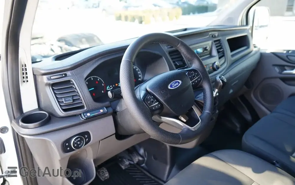 FORD TRANSIT / CHŁODNIA /  TRZY  ZABUDOWY IZOTERMICZNE / TRIO TEMPERATURA  / SPROWADZONY 