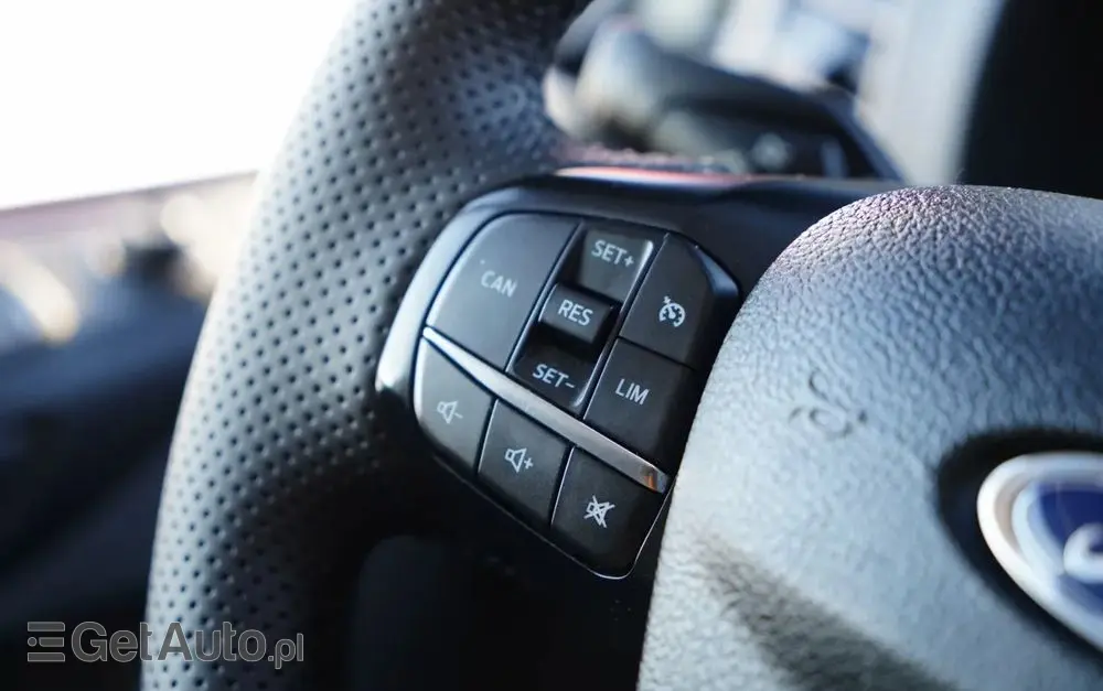 FORD TRANSIT / CHŁODNIA /  TRZY  ZABUDOWY IZOTERMICZNE / TRIO TEMPERATURA  / SPROWADZONY 