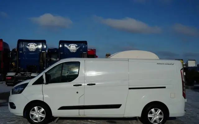 FORD TRANSIT / CHŁODNIA /  TRZY  ZABUDOWY IZOTERMICZNE / TRIO TEMPERATURA  / SPROWADZONY 