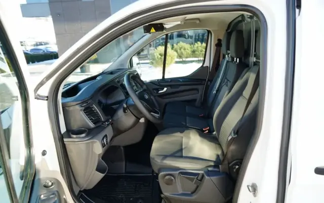 FORD TRANSIT / CHŁODNIA /  TRZY  ZABUDOWY IZOTERMICZNE / TRIO TEMPERATURA  / SPROWADZONY 