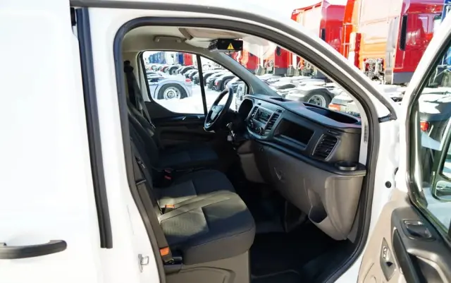 FORD TRANSIT / CHŁODNIA /  TRZY  ZABUDOWY IZOTERMICZNE / TRIO TEMPERATURA  / SPROWADZONY 