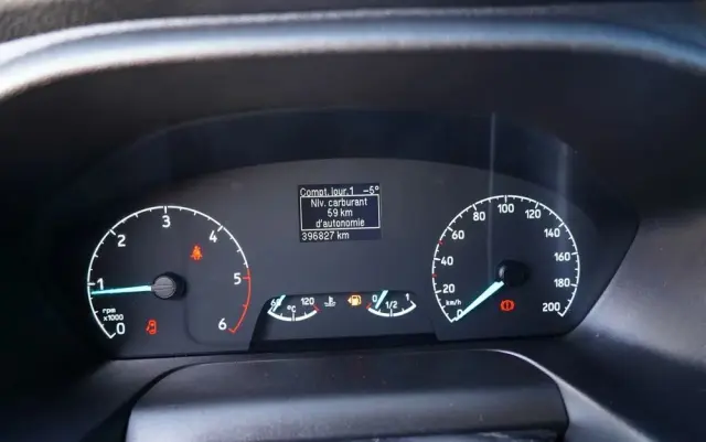 FORD TRANSIT / CHŁODNIA /  TRZY  ZABUDOWY IZOTERMICZNE / TRIO TEMPERATURA  / SPROWADZONY 