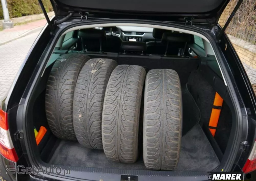 SKODA Octavia 