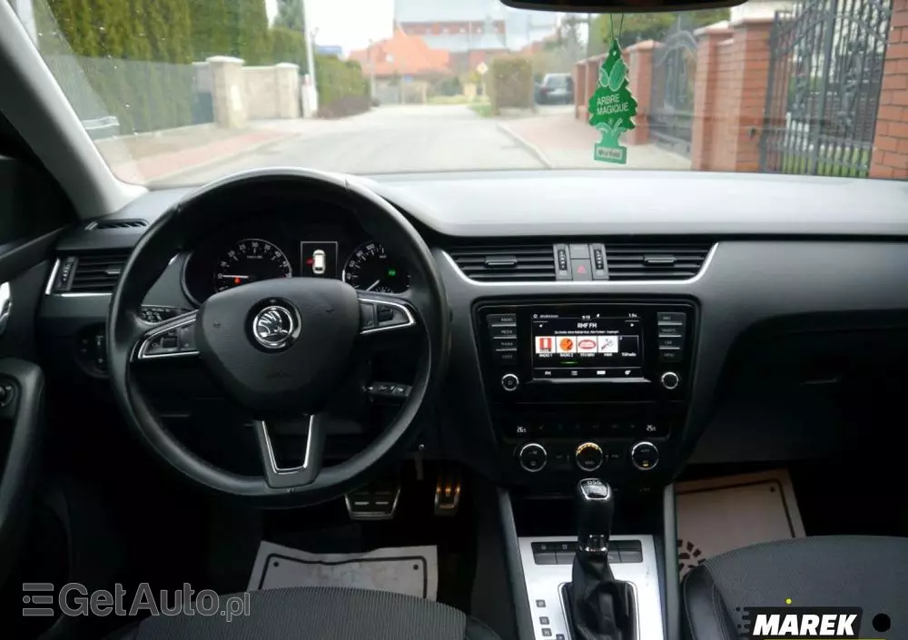 SKODA Octavia 