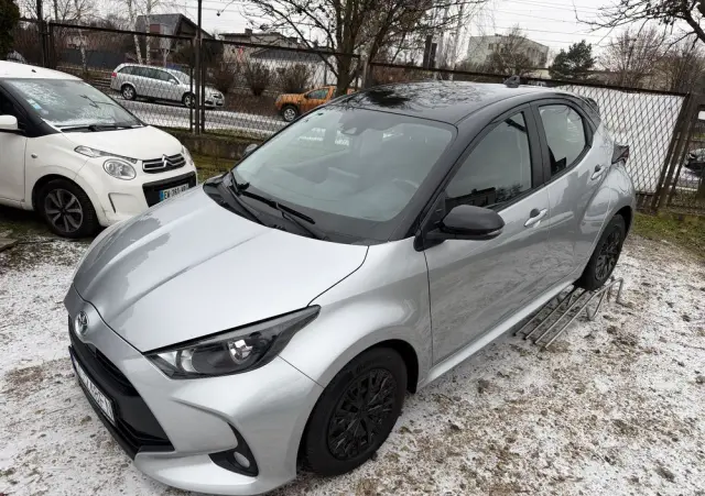 TOYOTA Yaris Hybrid 1.5 Comfort