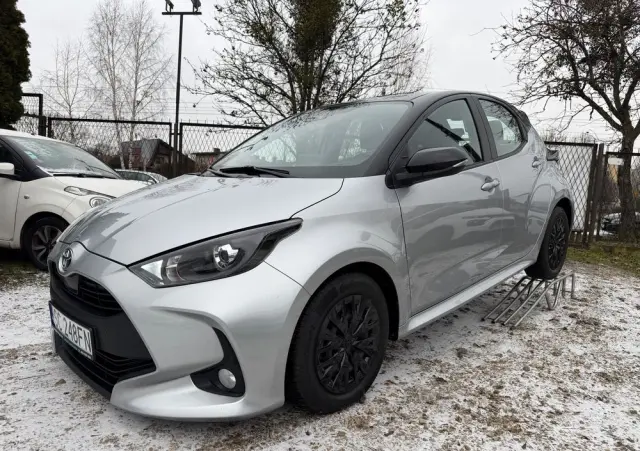 TOYOTA Yaris Hybrid 1.5 Comfort