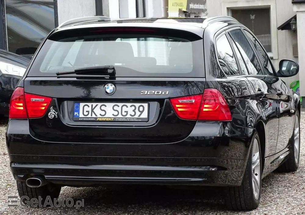 BMW Seria 3 320d DPF Touring
