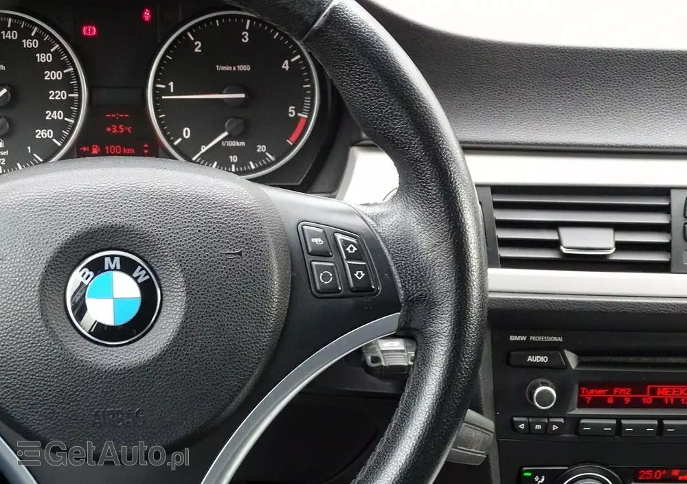 BMW Seria 3 320d DPF Touring