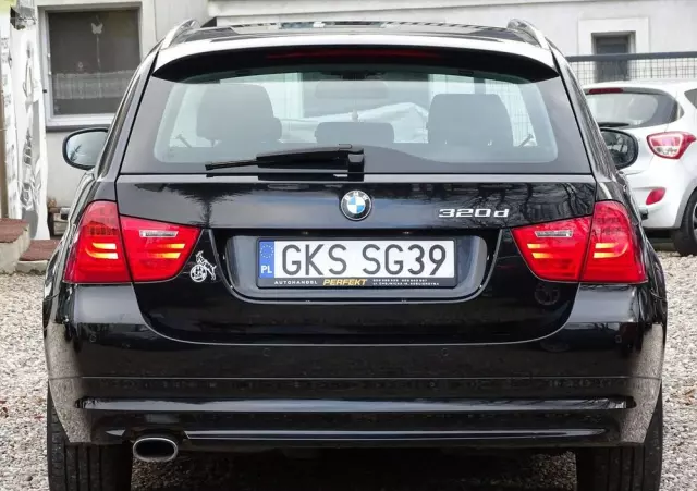 BMW Seria 3 320d DPF Touring