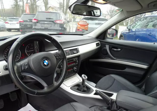 BMW Seria 3 320d DPF Touring
