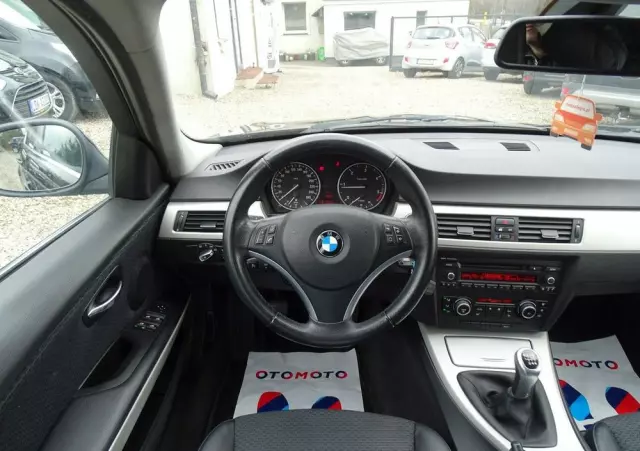 BMW Seria 3 320d DPF Touring